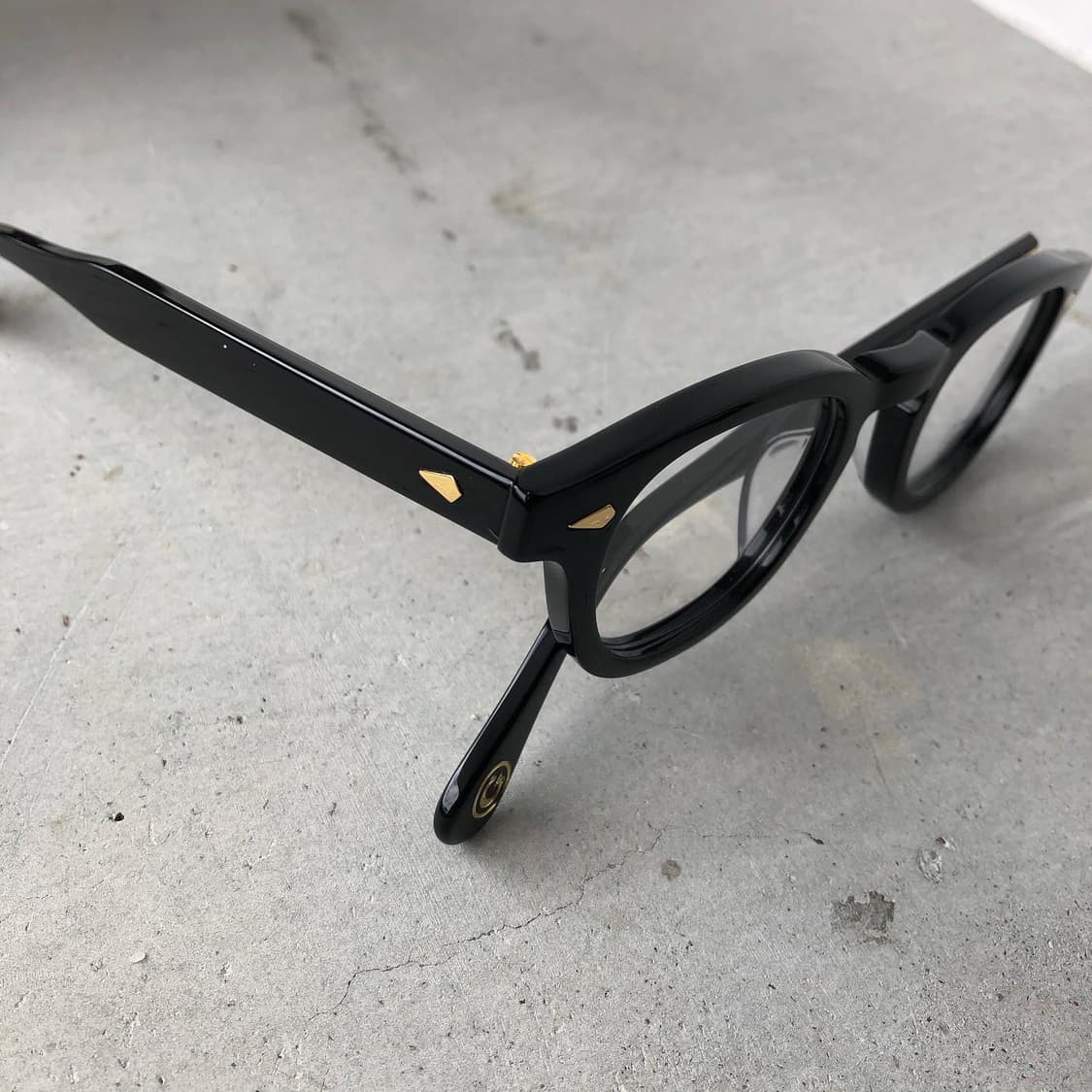 줄리어스 타르크 옵티컬 ar 아넬 골드리벳 44사이즈 상품이미지1