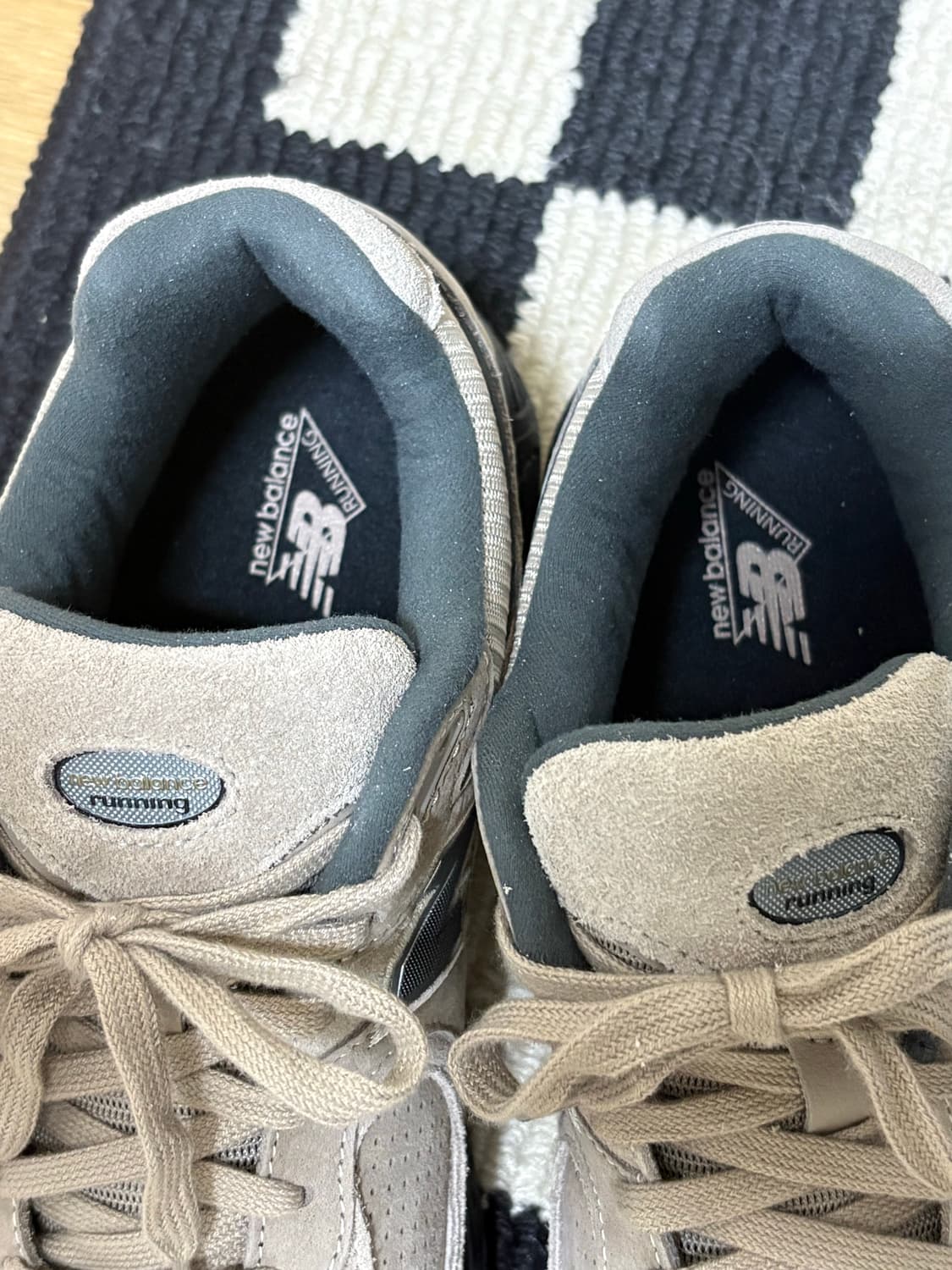 (265)뉴발란스 2002R 베이지 드리프트우드 블랙탑 새상품 992 상품이미지2