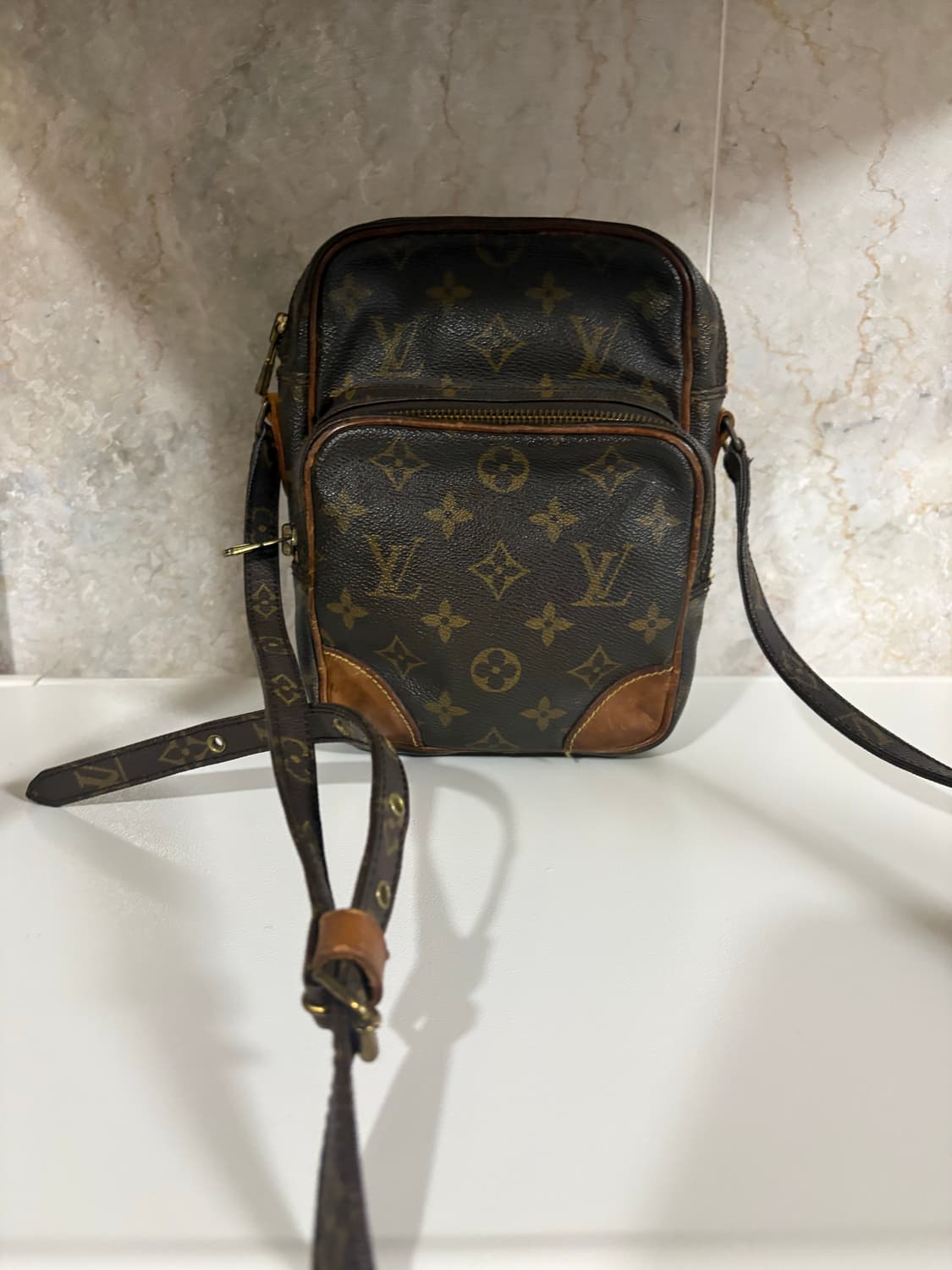 루이비통 모노그램 아마존 크로스백 상품이미지1