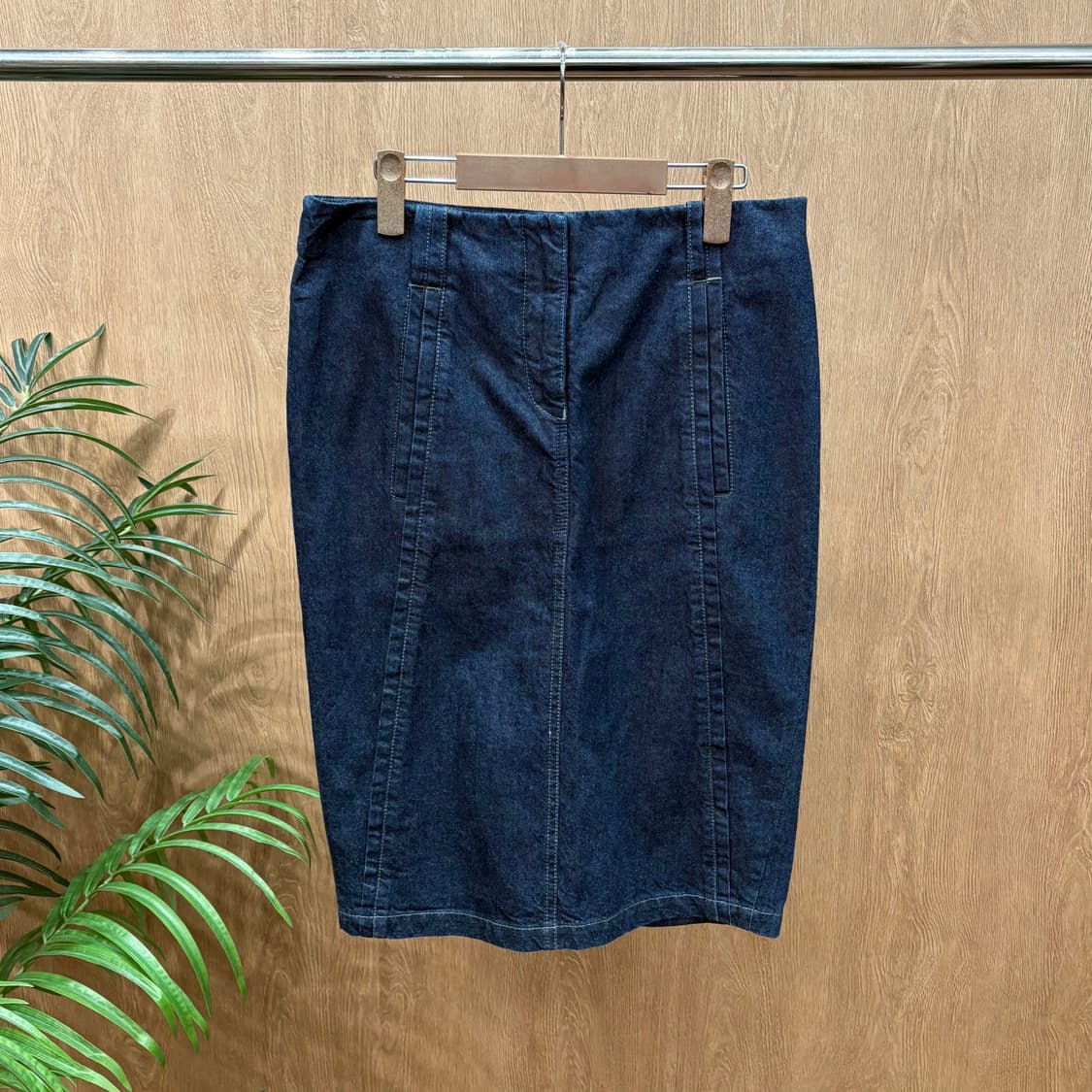 살바토레 페라가모 데님 미디 스커트 절개 라인 디테일 슬림핏 인디고 블루 상품이미지1