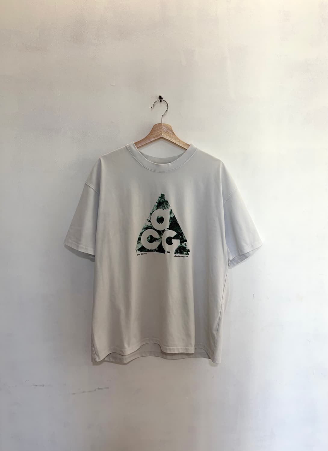 나이키 ACG 화이트 반팔 티셔츠 xxl 상품이미지6