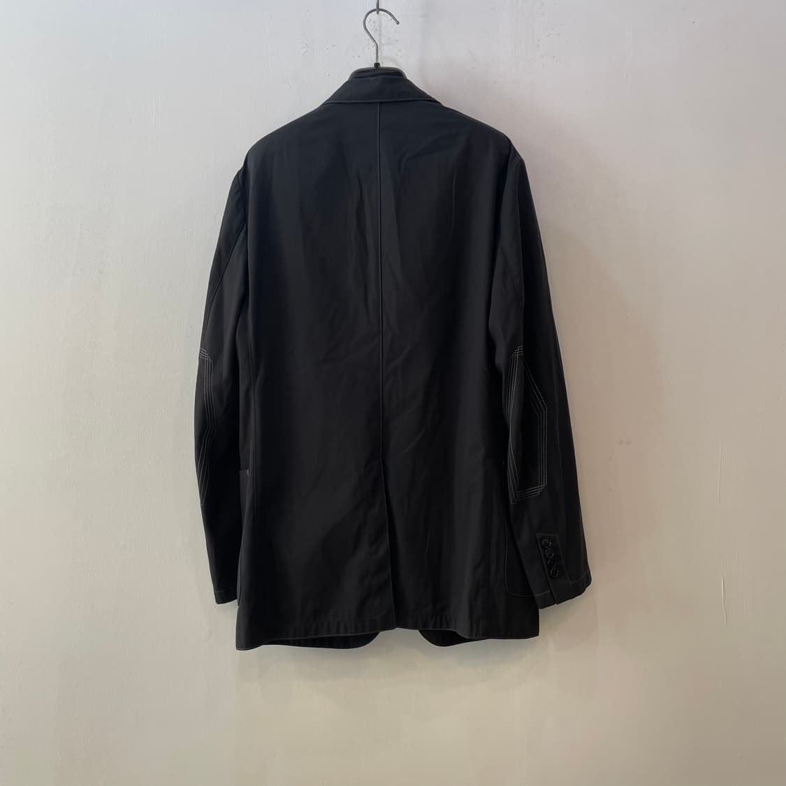 에르메스 24ss 스티치 지퍼 포켓 블레이져 상품이미지6