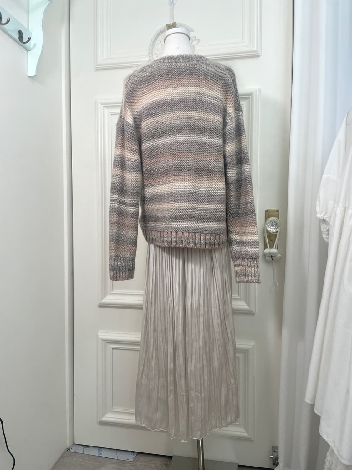 beigeivory satin long banding skirt 상품이미지8