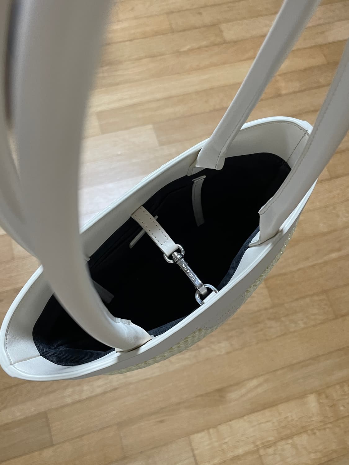 아뜰리에파크 라탄 브림백 아이보리 상품이미지7