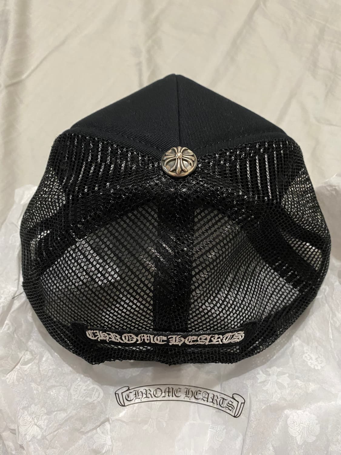 [FREE] 크롬하츠 세메테리 트리플 크로스 레더 패치 트러커 메쉬 캡 상품이미지2