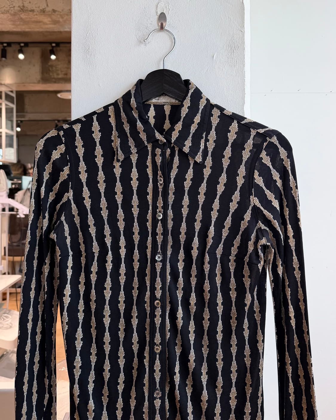 셀린느 블랙 체인 스트라이프 실크 셔츠  상품이미지3