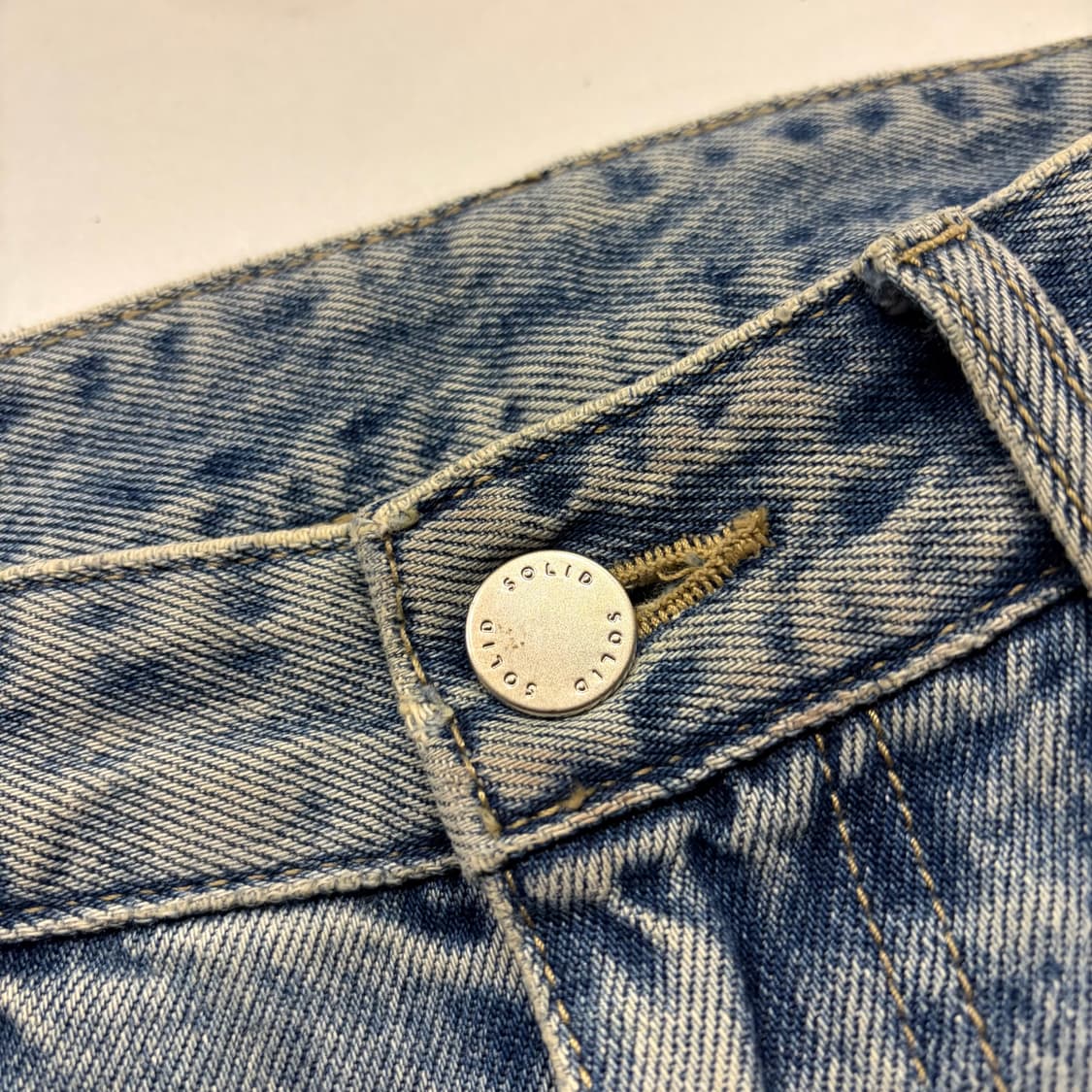 [46] 22s 솔리드옴므 SOLID 엠보 라이트 데님 팬츠 B902 상품이미지6