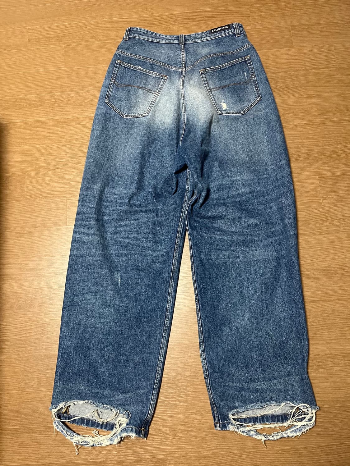 [L] 발렌시아가 풀업 중청 데님 상품이미지2