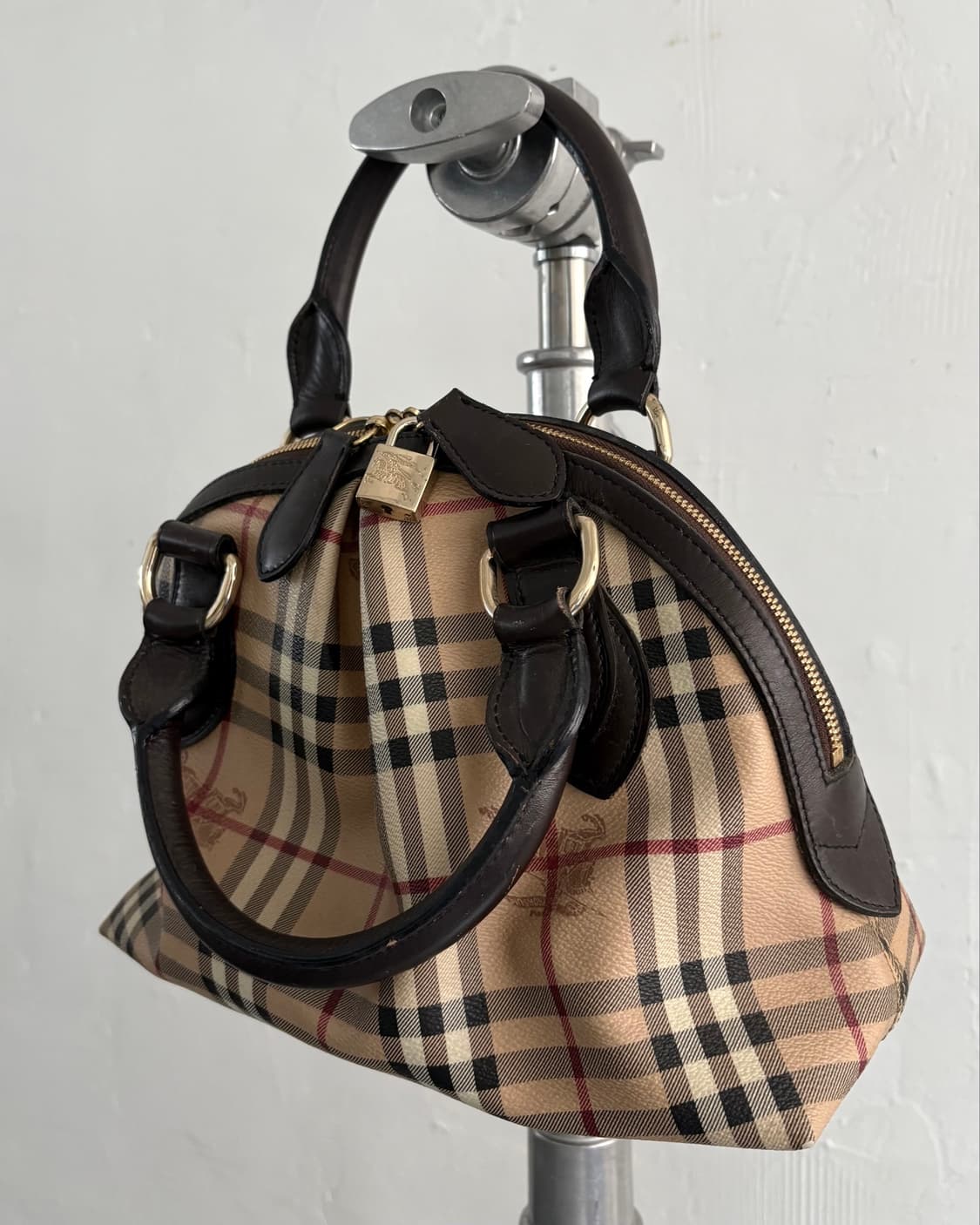 Burberry 버버리 노바체크 버클락 핸드백 상품이미지5