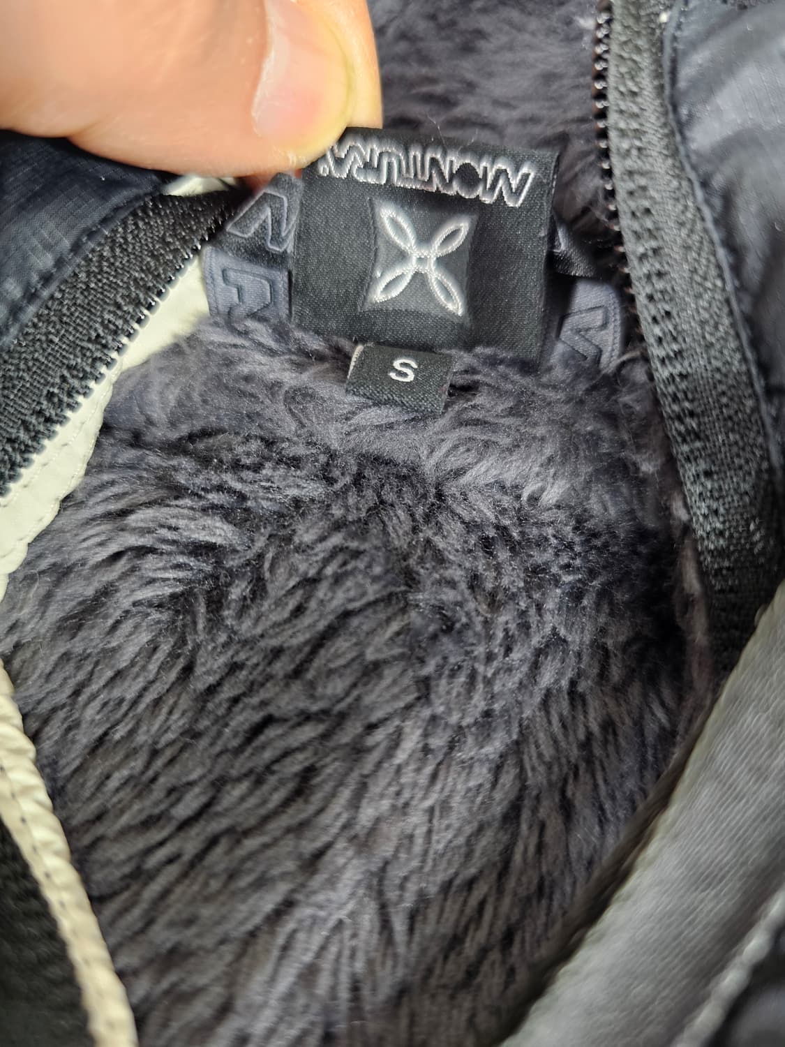 몬츄라네비스 상품이미지2