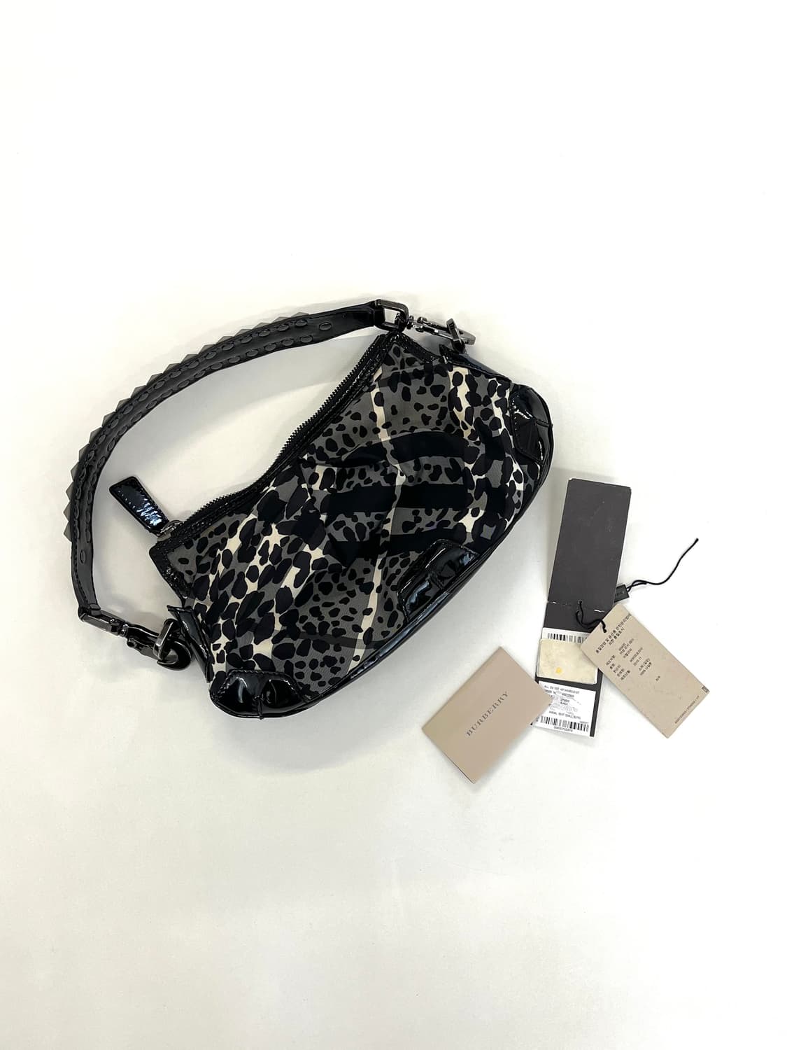 버버리 프로섬 애니멀 비트백 상품이미지6