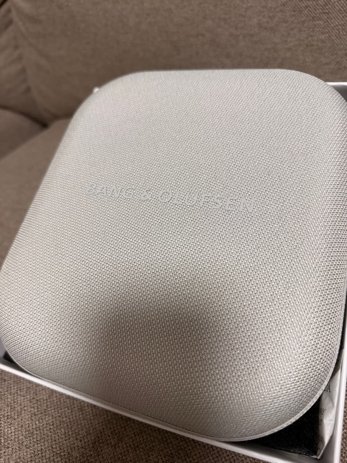 뱅앤올룹슨 HX 팀버 상품이미지6