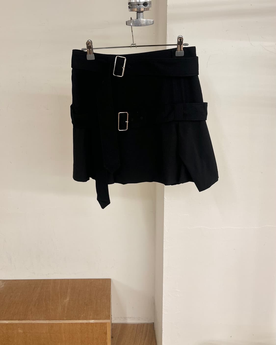 비비안웨스트우드 레드라벨 벨티드 플리츠 스커트 상품이미지1