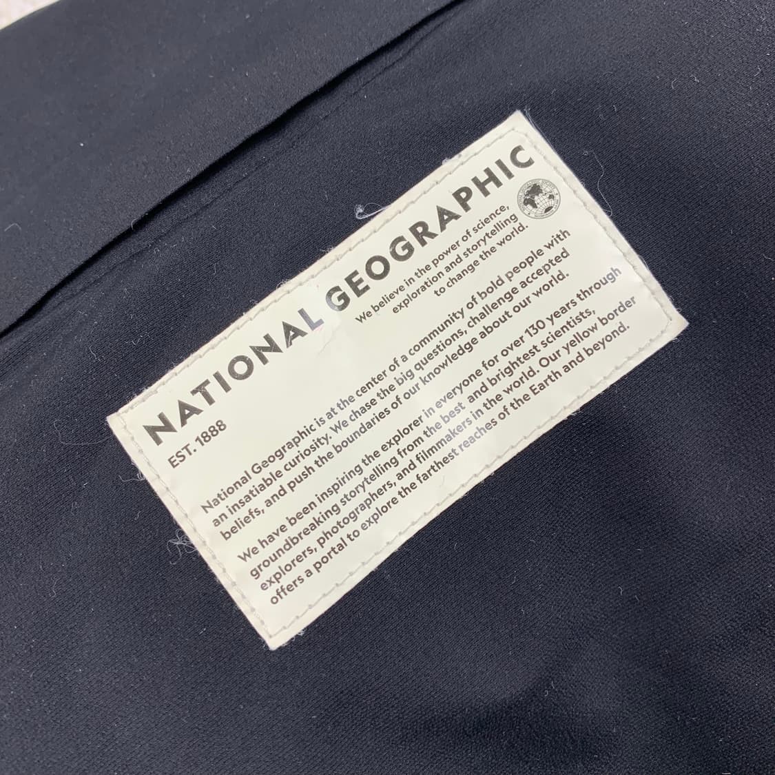 내셔널지오그래픽 듀공 덕다운 숏패딩 블랙 상품이미지7