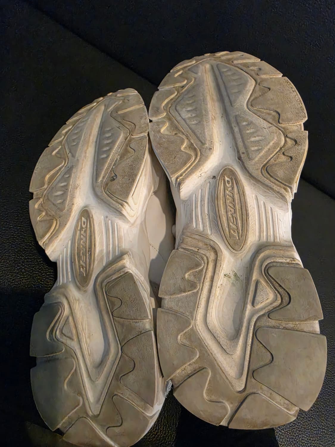 다이나핏 쿼츠 라이트닝 운동화 아이보리 상품이미지9