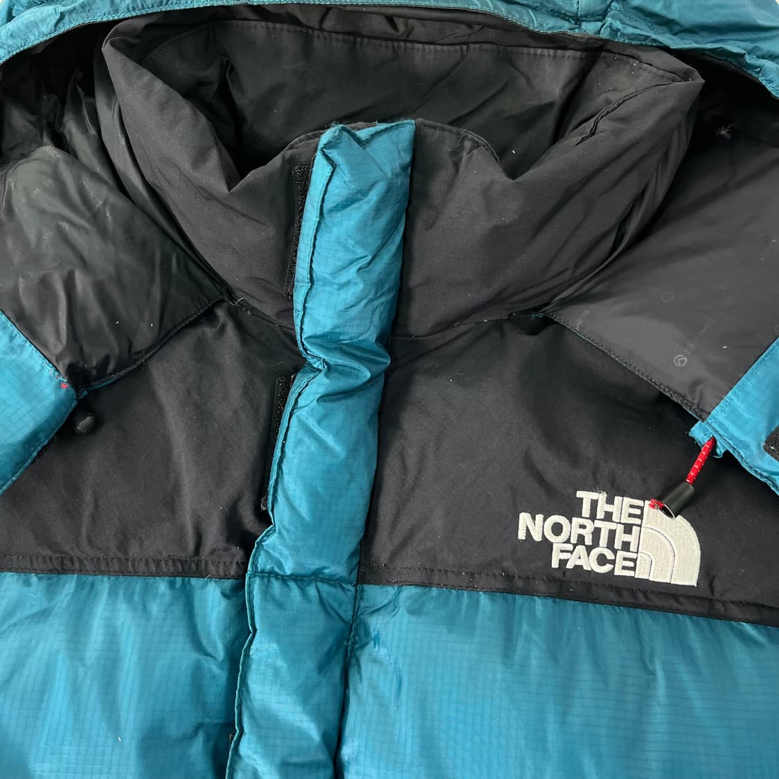 105 노스페이스 서밋시리즈 윈드스토퍼 700 드롭 블루 패딩 상품이미지2