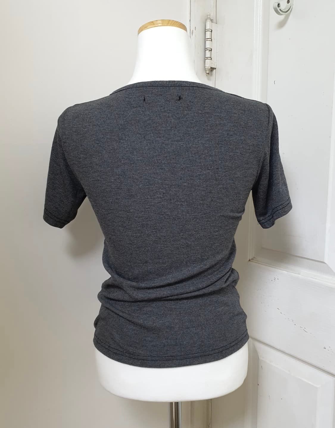빈티지 y2k 단추 카라 골지 반팔티 차콜 상품이미지4