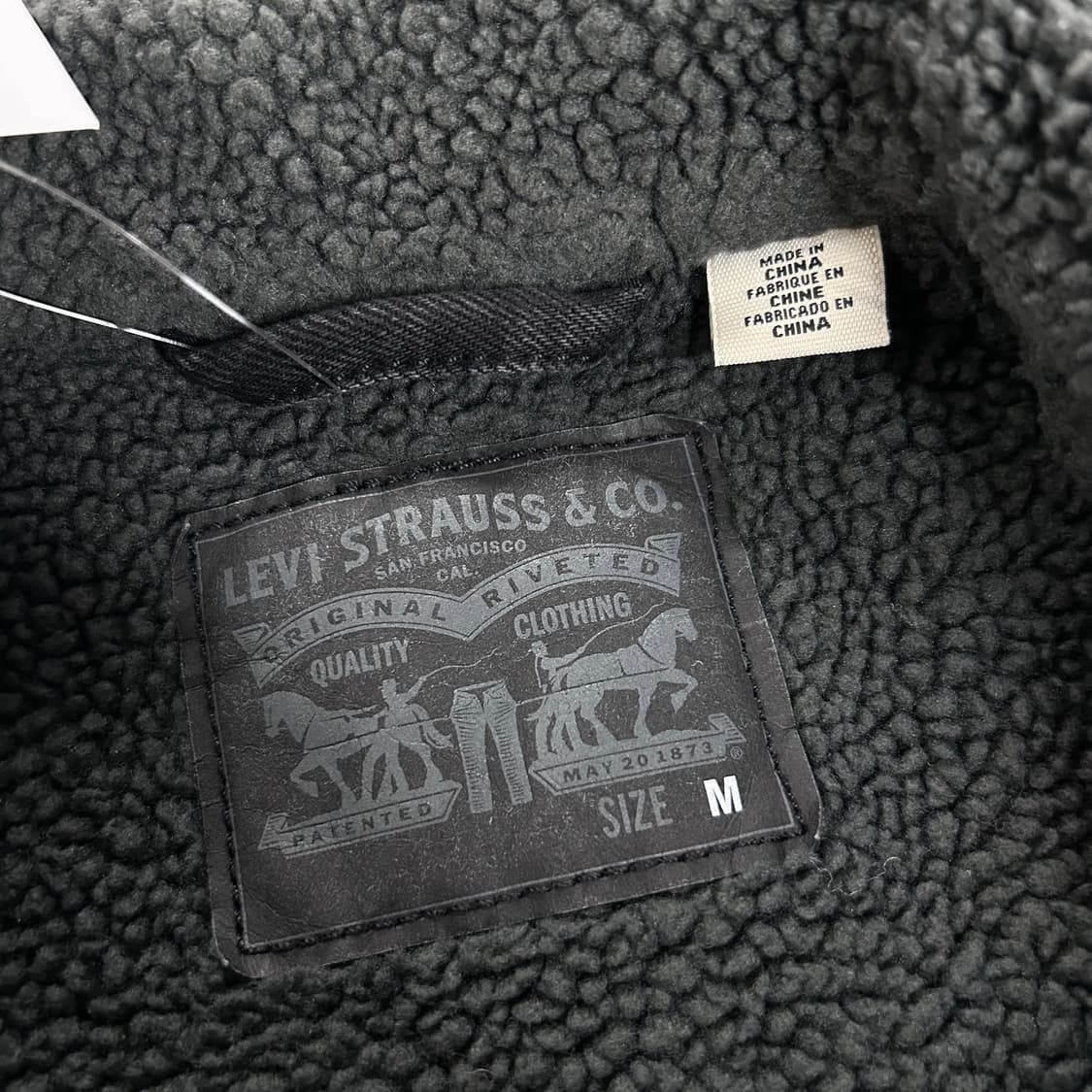 Levis Sherpa Black Denim Jacket 상품이미지10