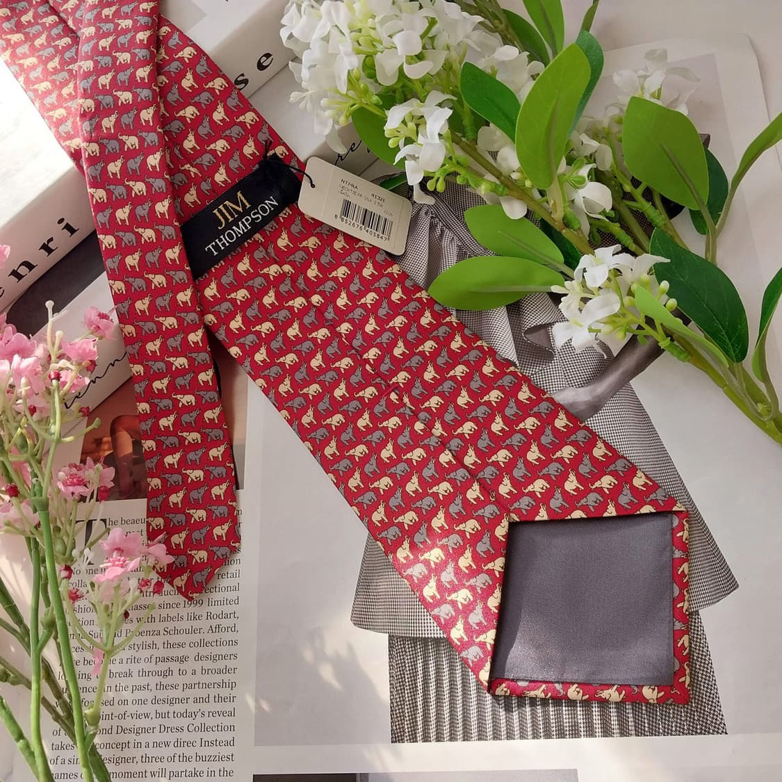 짐톰슨 실크 레드 코끼리 모티브 넥타이 9.2cm 새제품 K1658
 상품이미지5