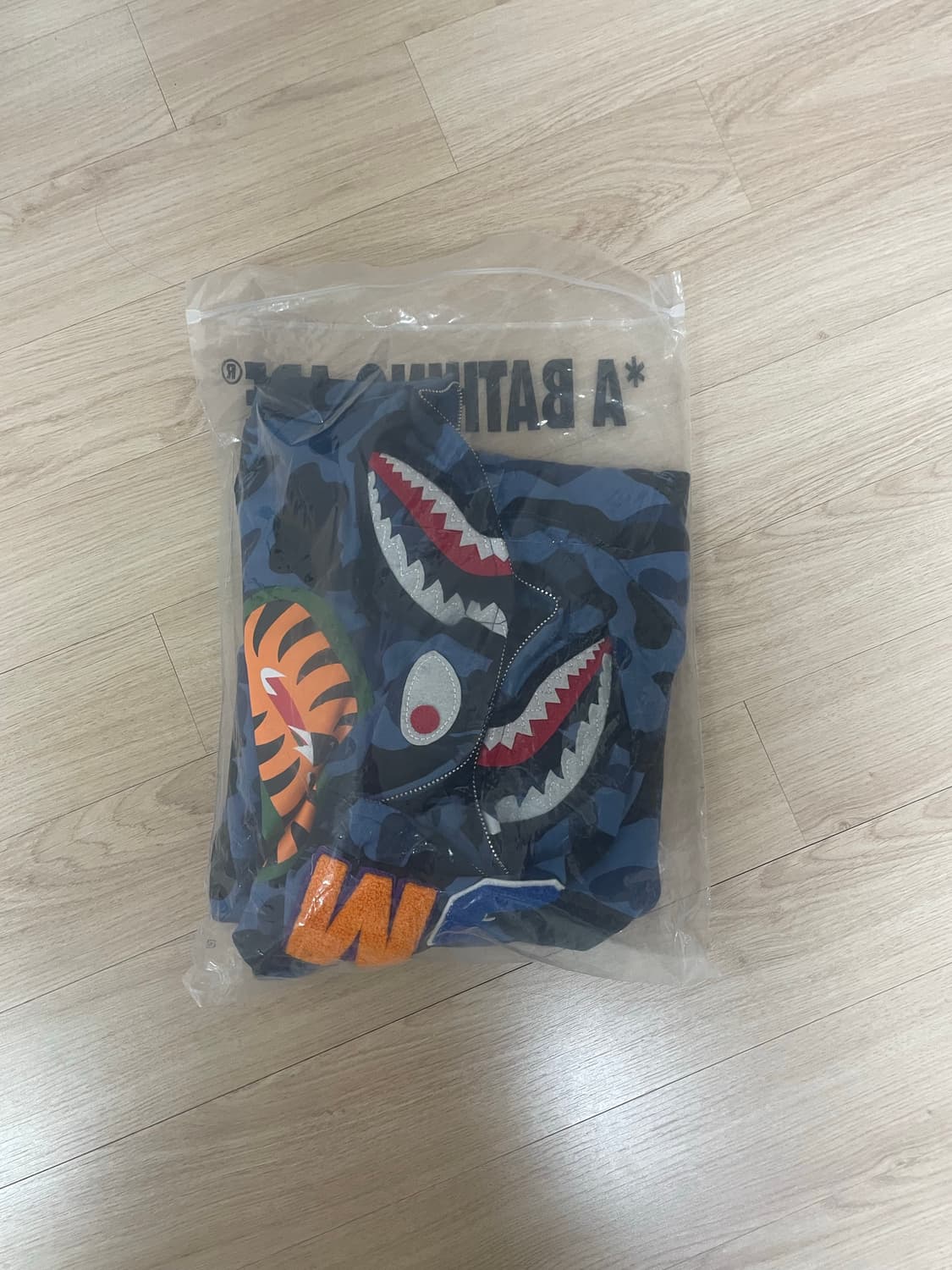 BAPE 베이프 컬러 카모 샤크 풀 집업 네이비 상품이미지4
