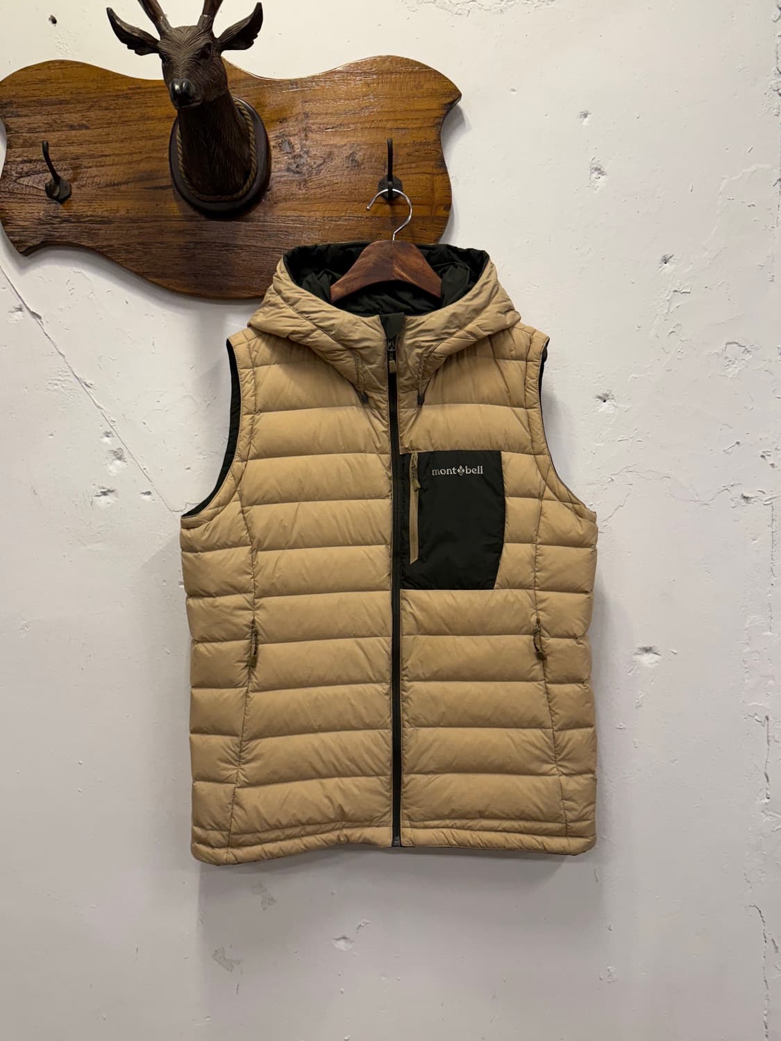 77) mont-bell 몽벨 Reversible Down Vest 상품이미지2