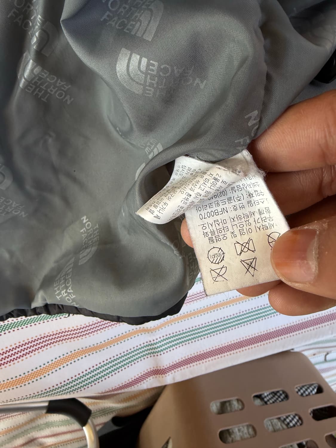 노스페이스 페이즐리 경량여성패딩(95)(m) 상품이미지5