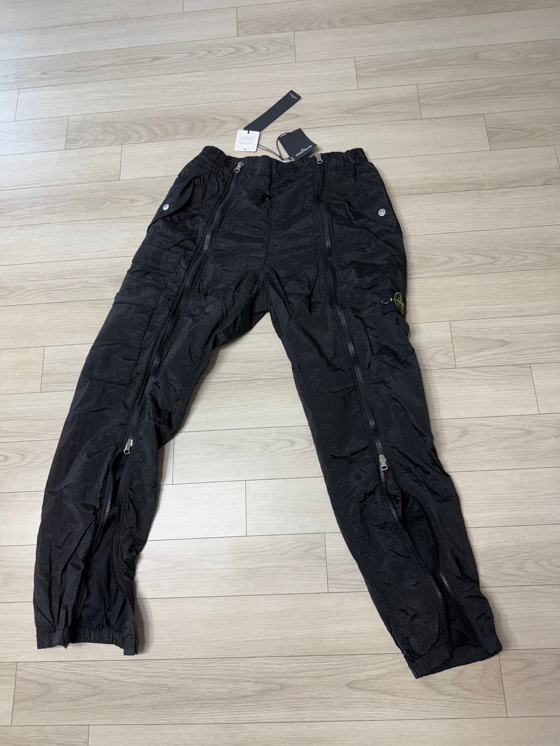 [New] 스톤아일랜드 크링클랩스 나일론 팬츠  상품이미지4