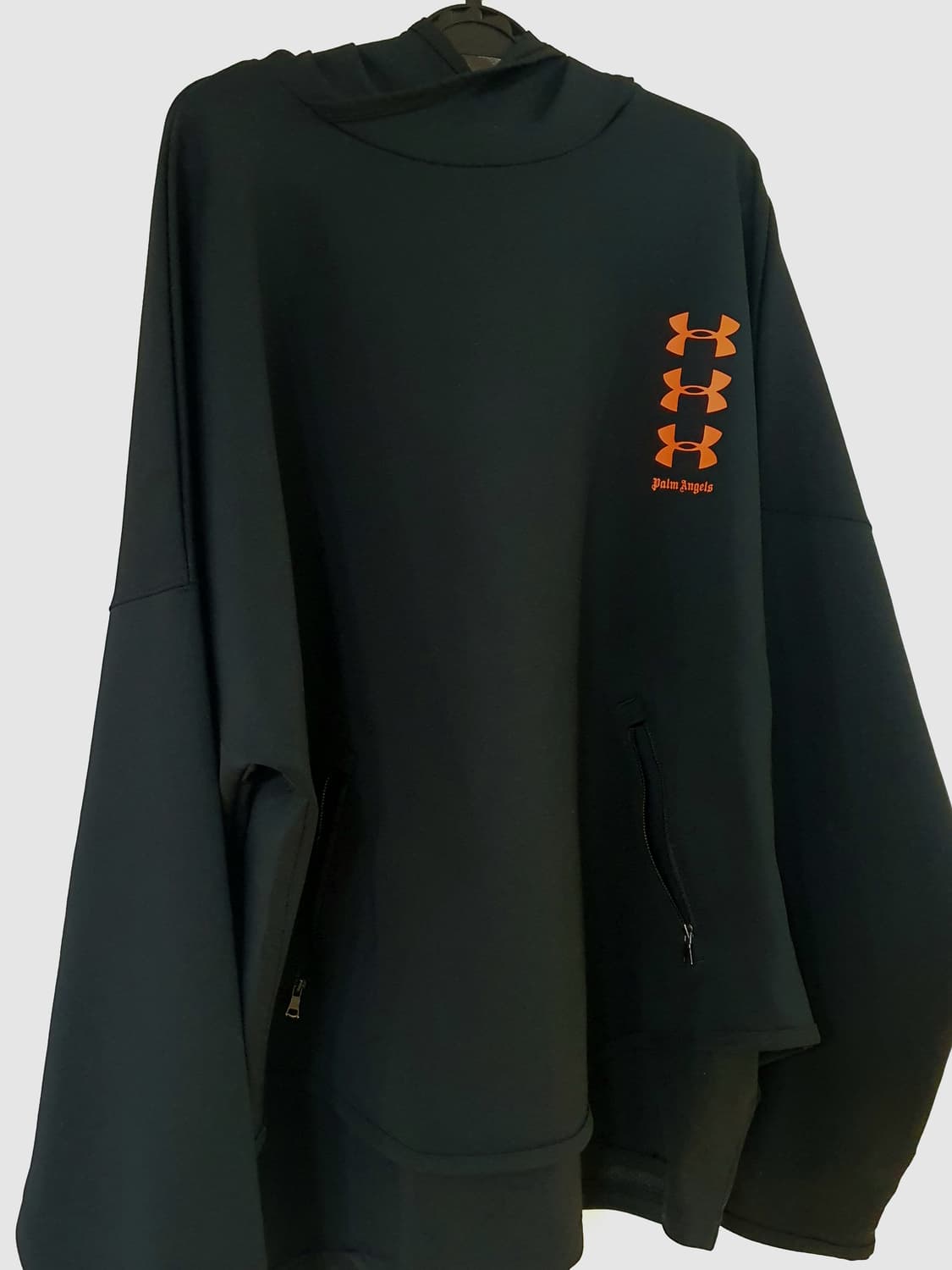 팜앤젤스x언더아머 후드 상품이미지1