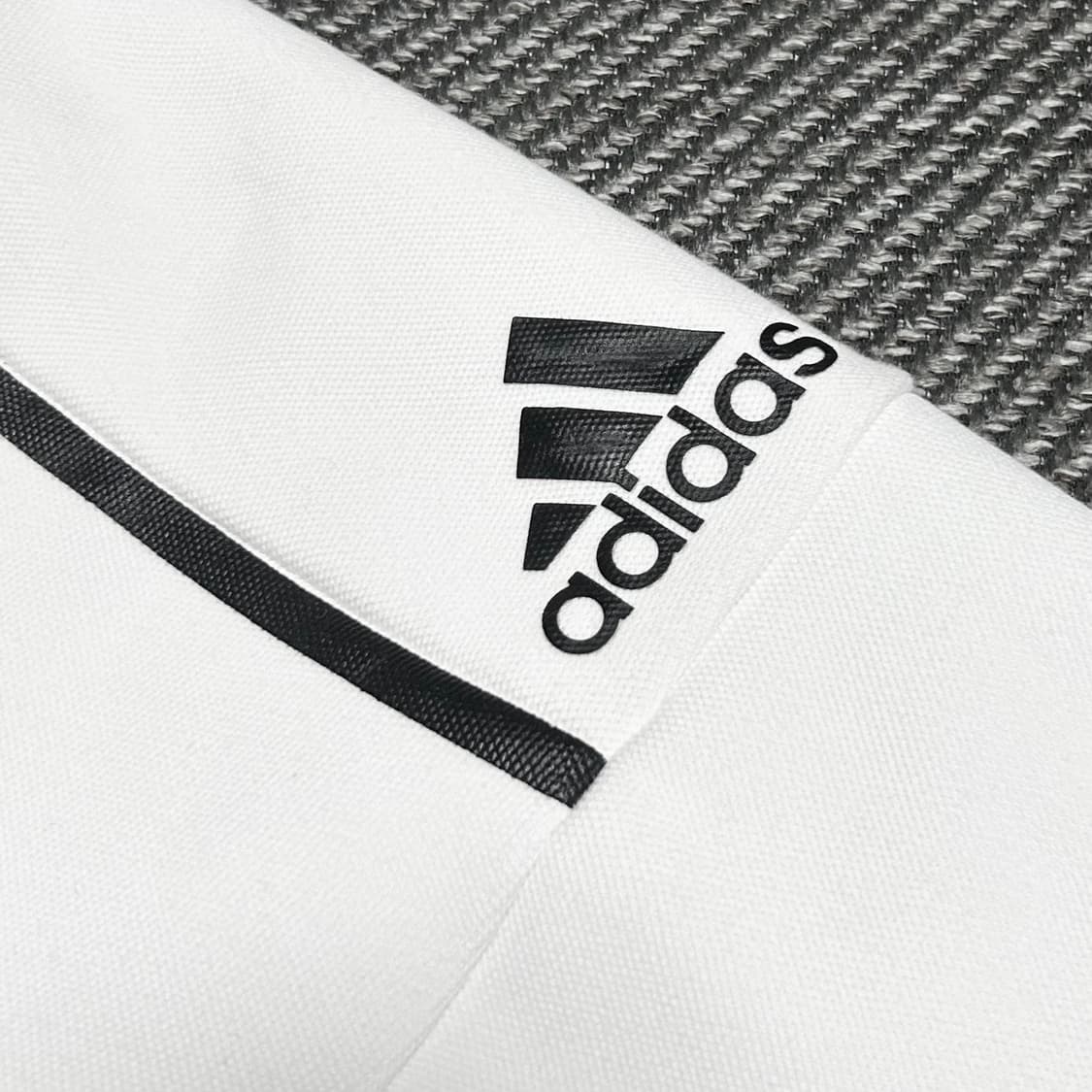 [L] adidas 아디다스 zne 화이트 슬림핏 후드집업 자켓 상품이미지6