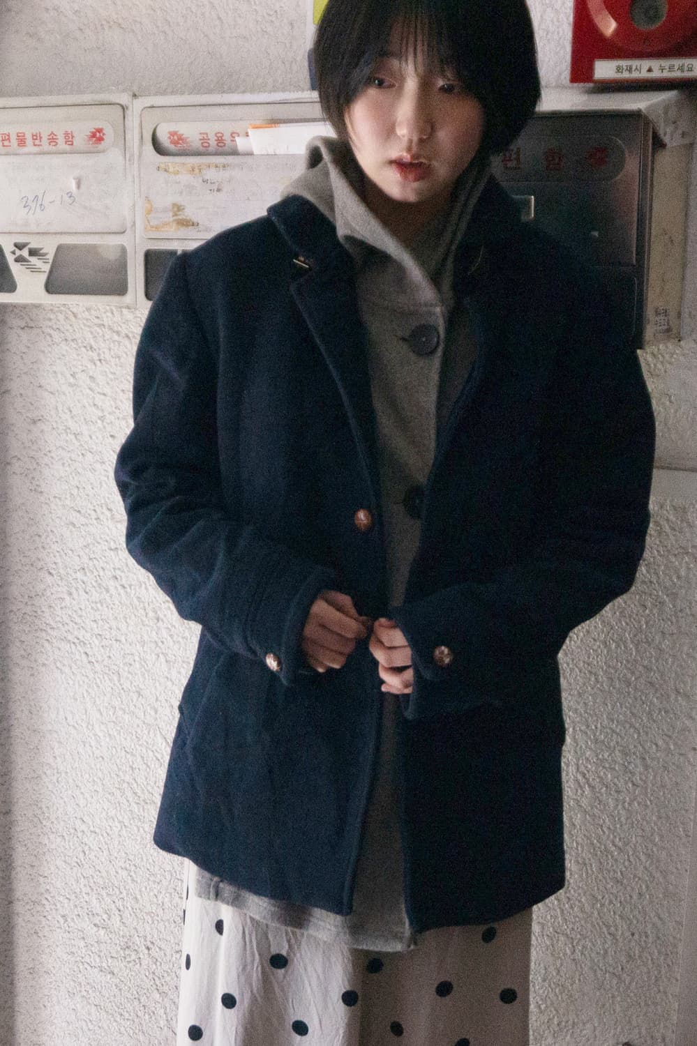 우드 버튼 네이비 코지 코트  상품이미지10