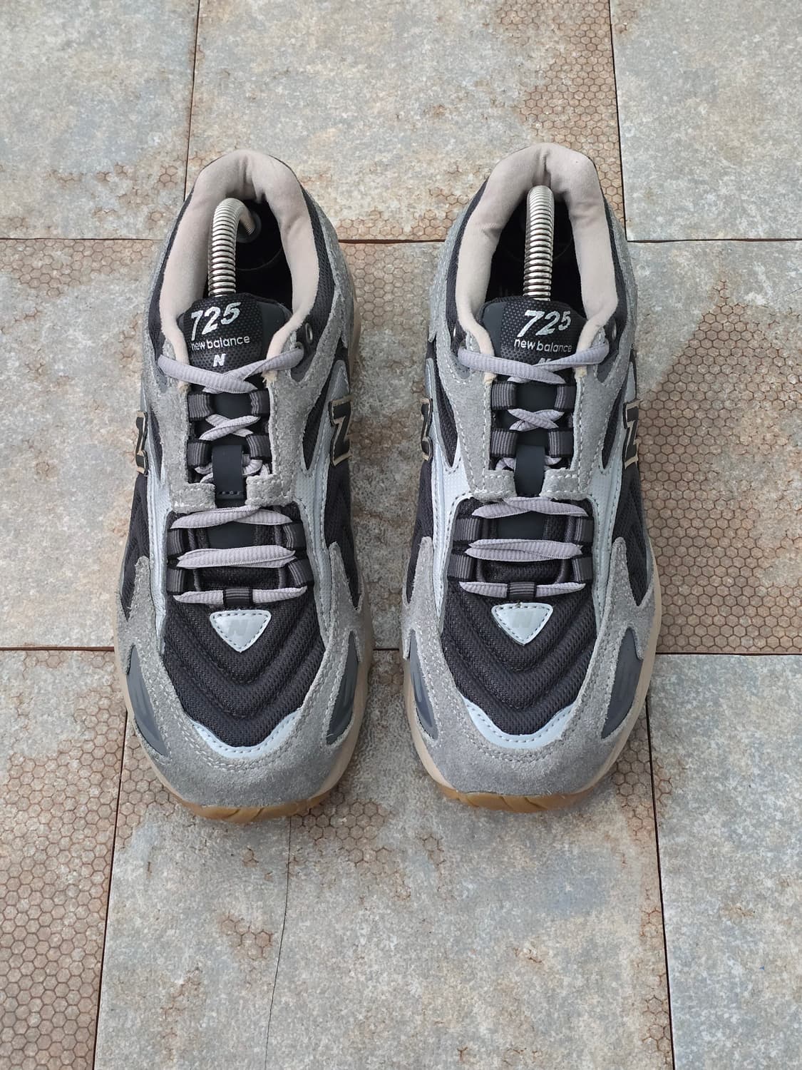 (230)뉴발란스 725 다크 그레이 검 상품이미지2