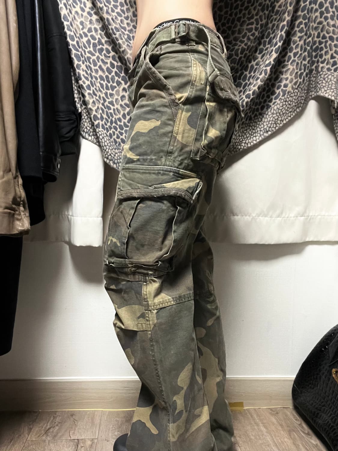 빅포켓 디테일 카모 카고팬츠 상품이미지2