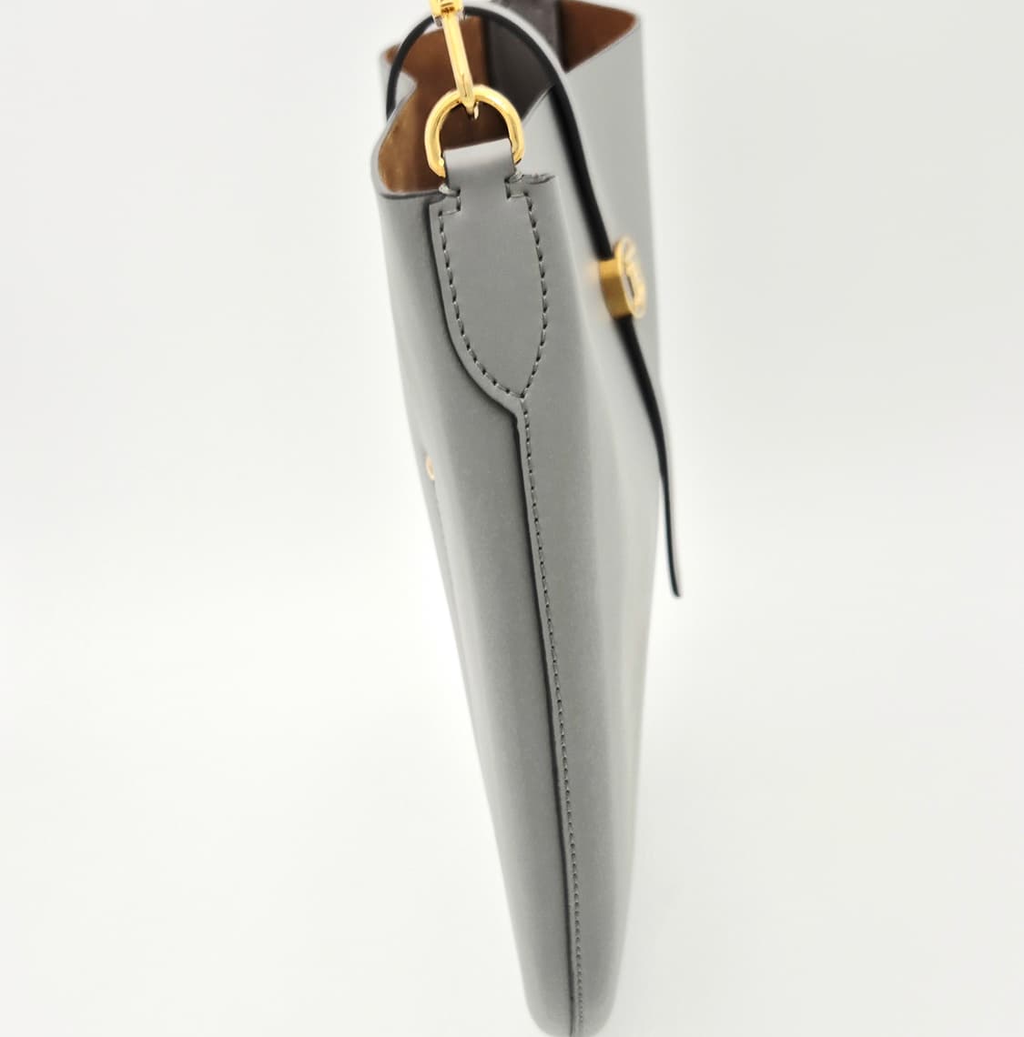 버버리 TB 로고 호보 숄더백 상품이미지4