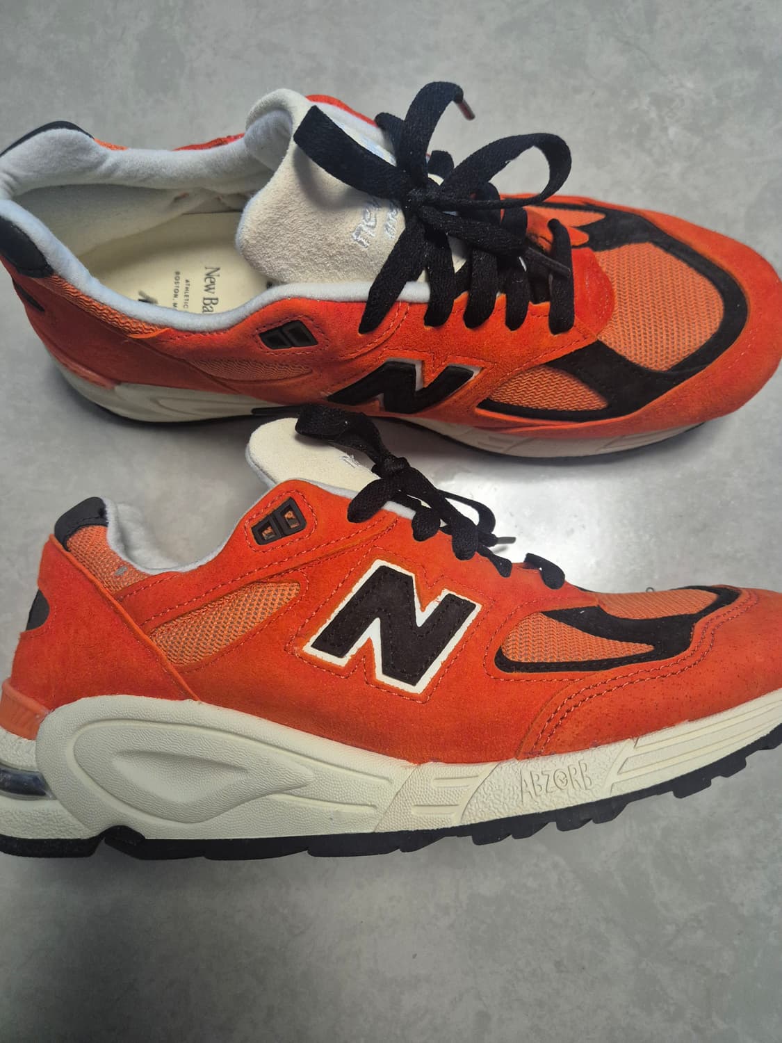 뉴발란스 990v2 메이드 인 USA 마리골드 블랙 상품이미지3