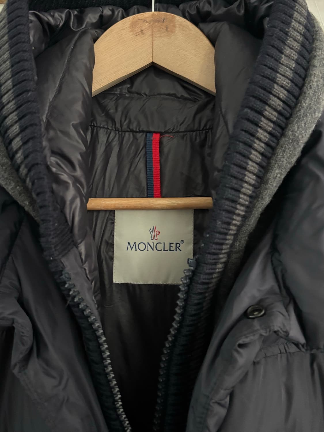 Moncler 몽클레어 그레이 니트 패딩 상품이미지9