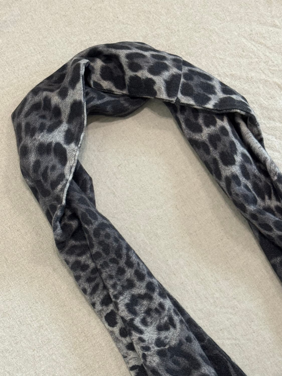 YSL 울캐시미어 레오파드 넥워머 상품이미지2