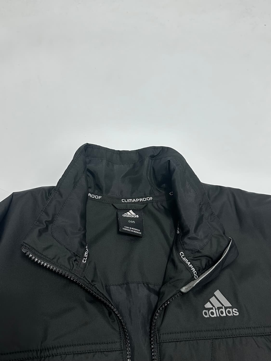 아디다스 삼각로고 바람막이 패디드 자켓 상품이미지9