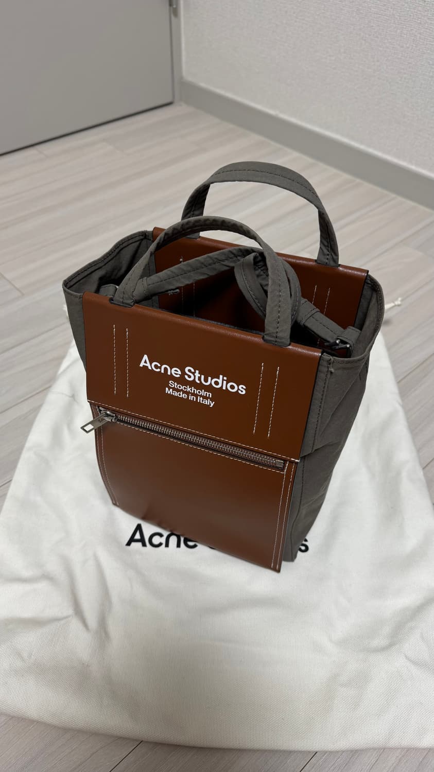 [OS] 아크네 스튜디오 베이커 백 스몰 브라운 상품이미지1