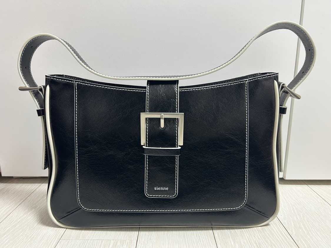 시엔느 Opera Square Bag 블랙 오페라 스퀘어백 상품이미지1