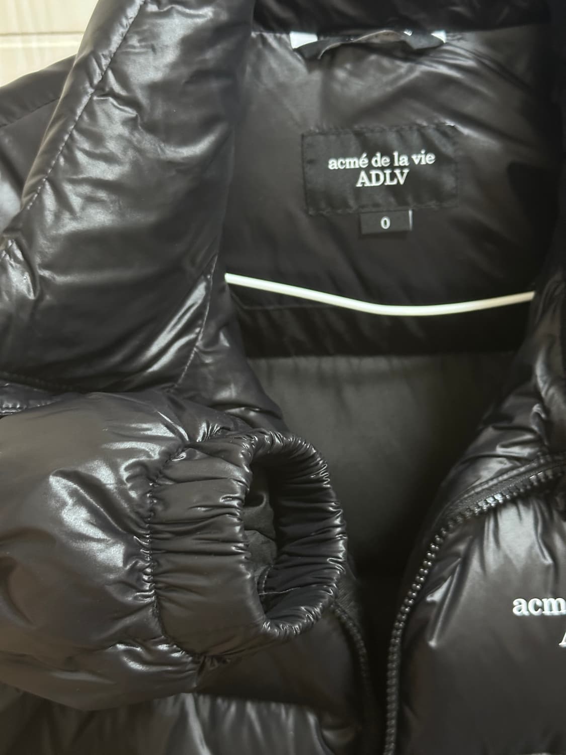 1시착) 아크메드라비 베이직 로고 숏패딩 0사이즈 상품이미지4