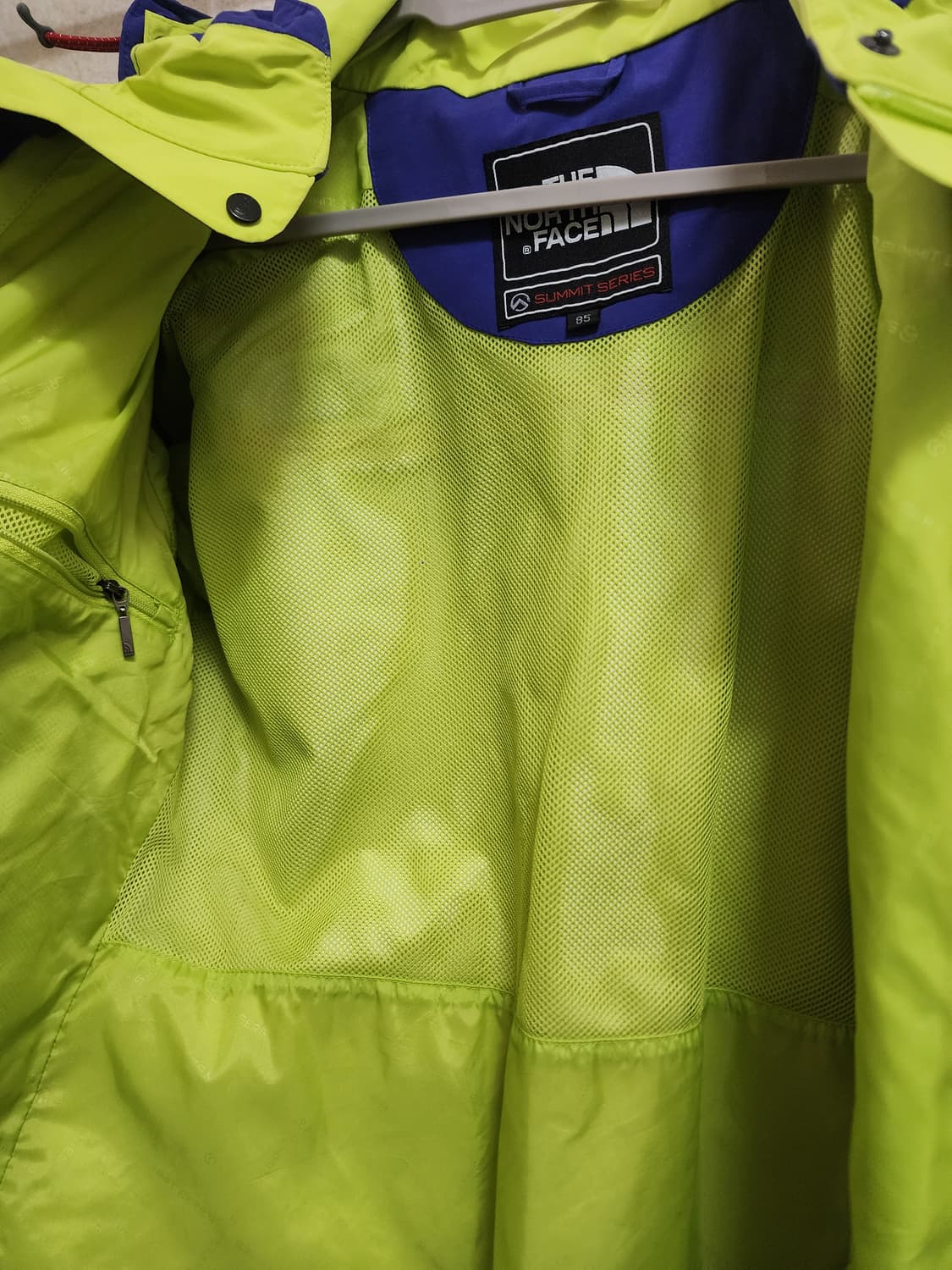 노스페이스 SUMMIT SERIES 고어텍스 자켓 / 85 / 등산 캠핑 상품이미지2
