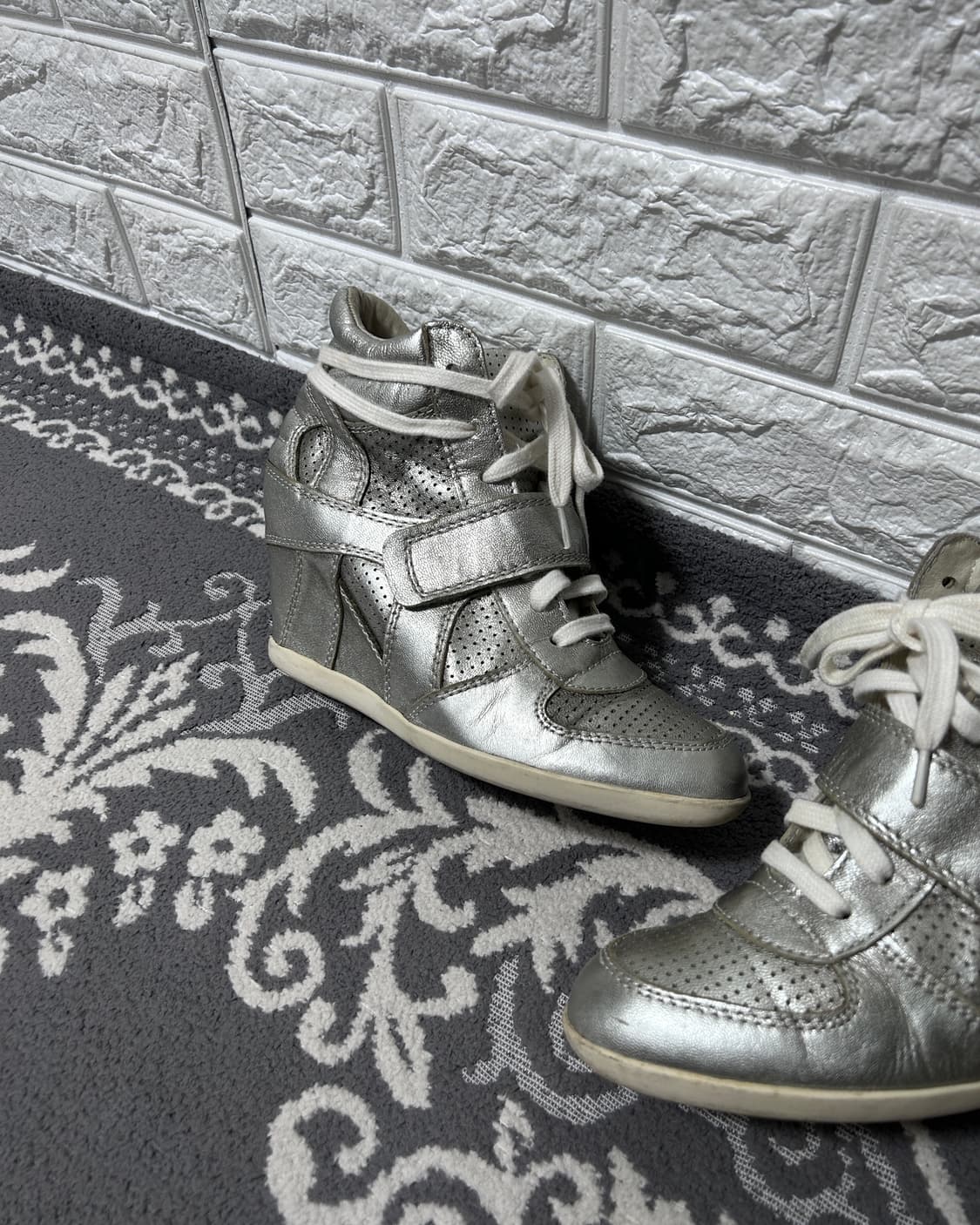 Ash 아쉬 메탈릭 실버 히든 웨지힐 스니커즈 상품이미지2