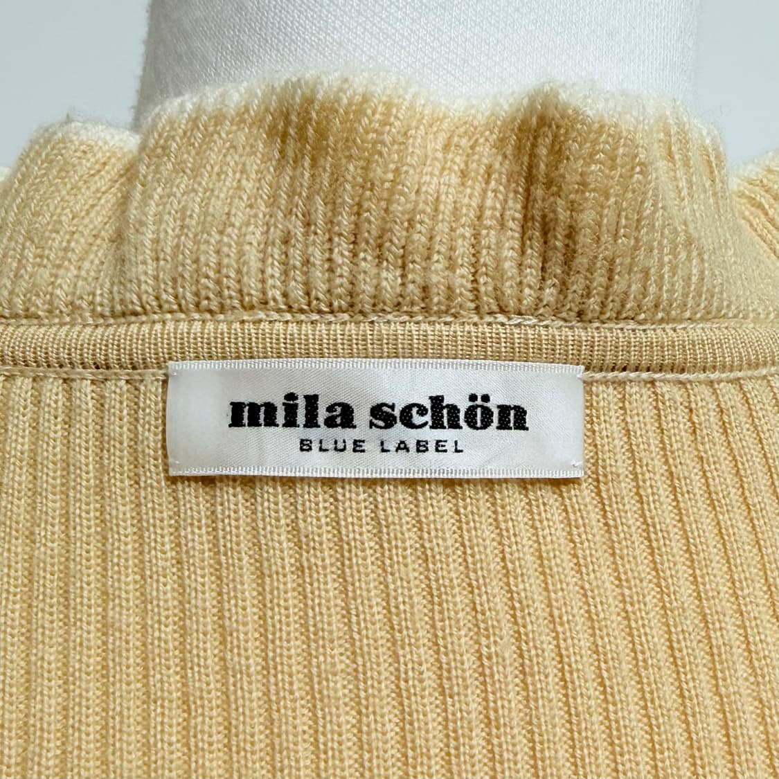 [울 100%] 밀라숀 mila schön 베이지 브이넥 프릴 가디건 4 상품이미지8