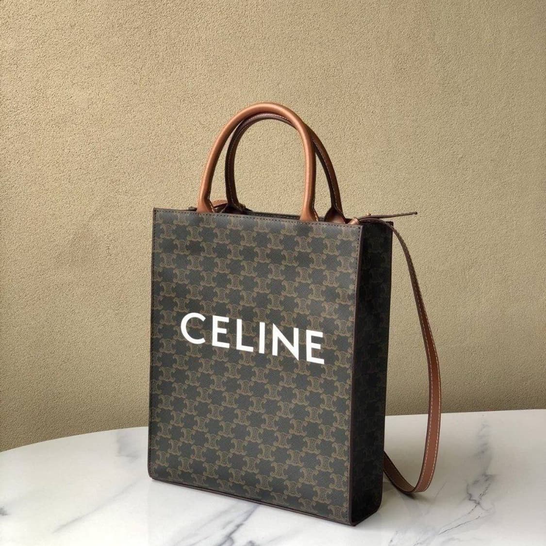 셀린느(Celine) 스몰 버티컬 카바스 토트백 상품이미지4