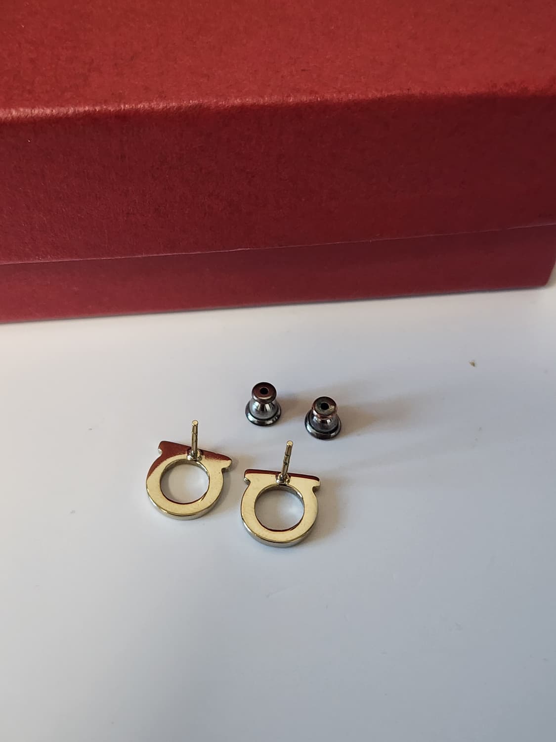 페라가모 간치니 로고 귀걸이  상품이미지2