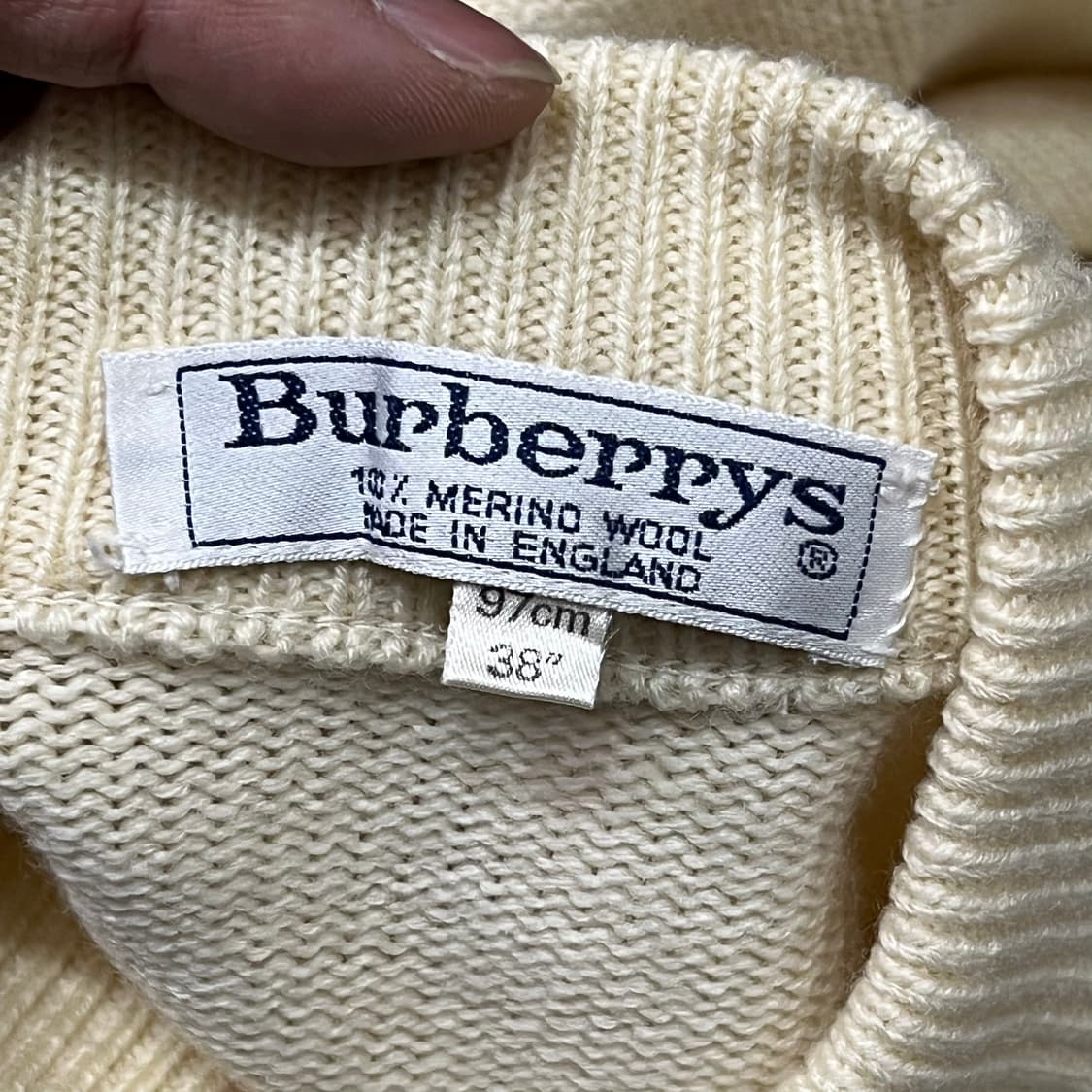  버버리 금장 버튼 니트 y14530 상품이미지6