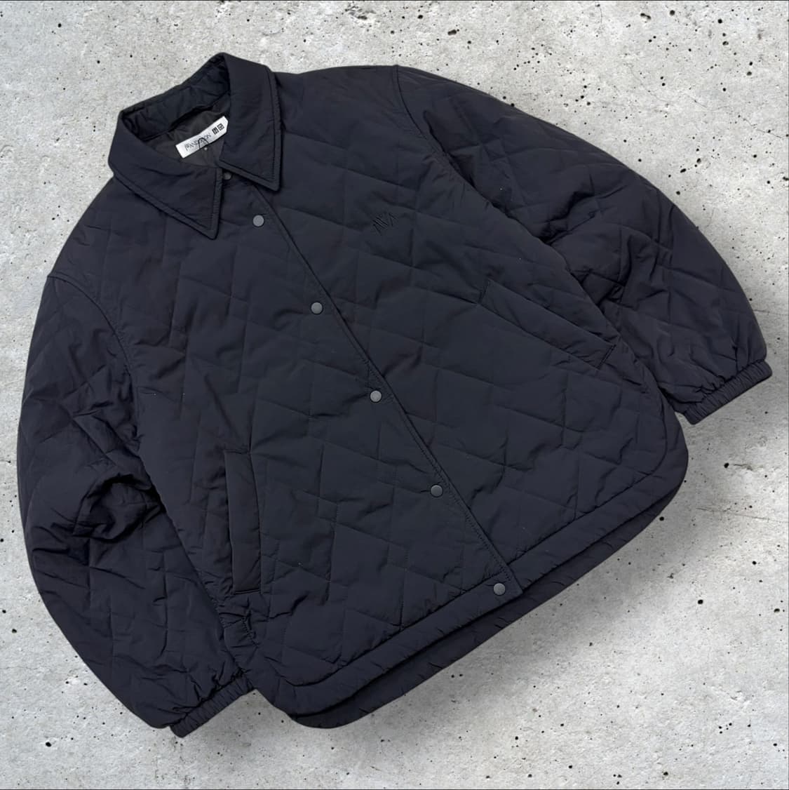 [S] 유니클로 x JW앤더슨 퀼팅 자켓 블랙 D266 상품이미지1