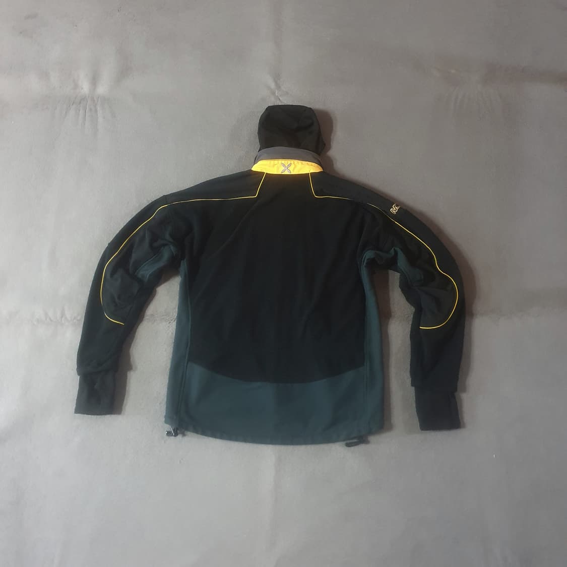 몬츄라 후드 플리스 자켓 xs(남성L or여성66) schoeller원단 상품이미지3