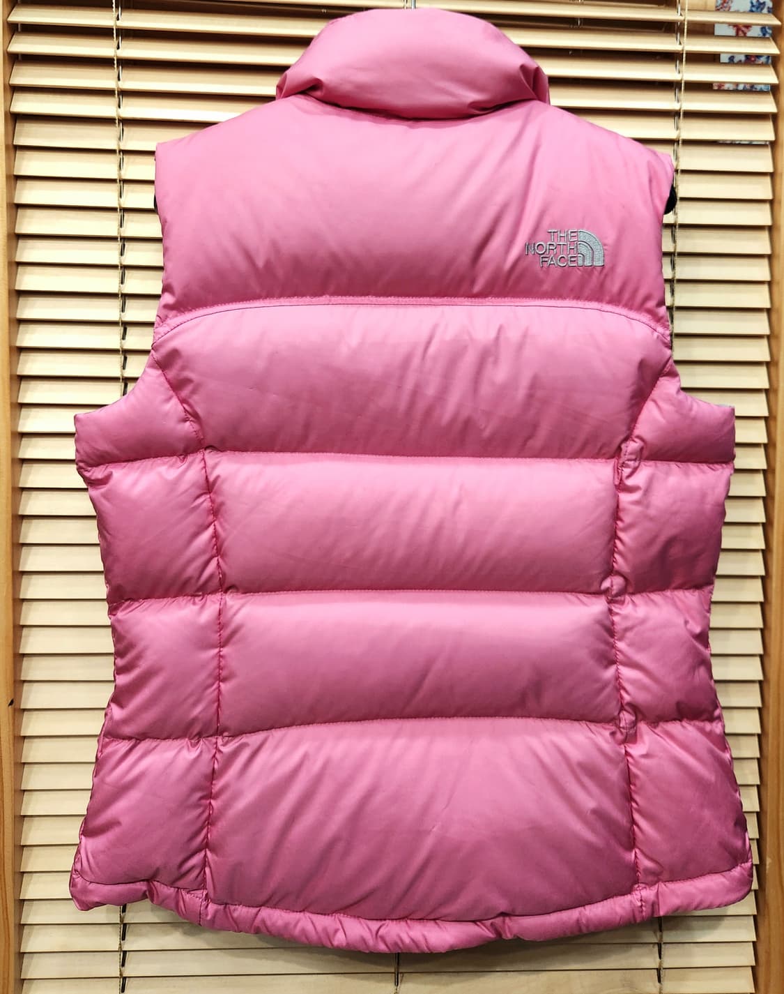 노스페이스 눕스 700 핑크 패딩조끼 상품이미지4