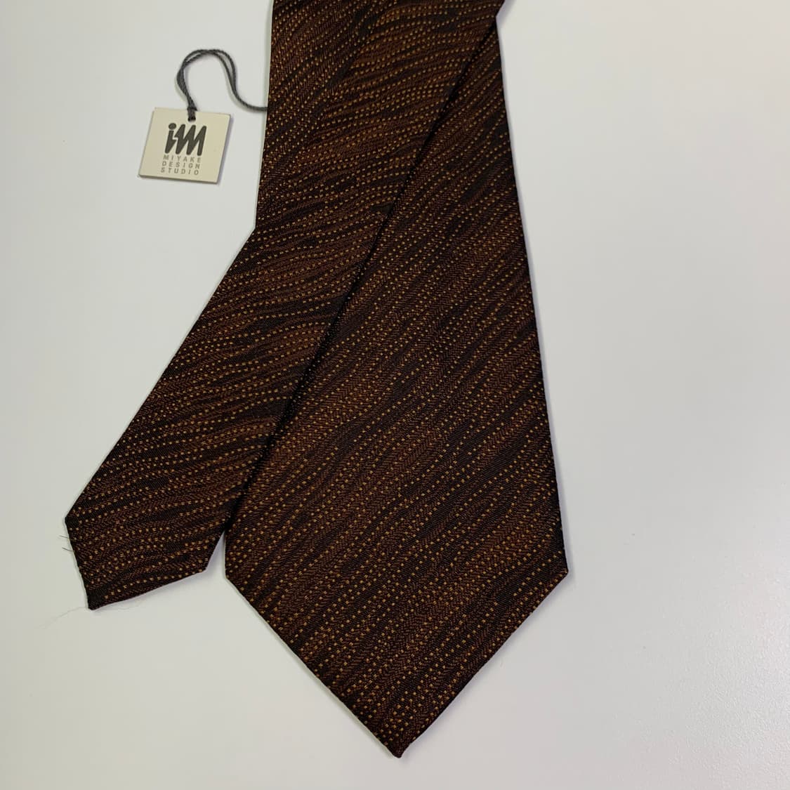 이세이미야케 택 달린 미사용품 명품넥타이 100실크 8.8cm 상품이미지4